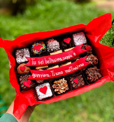 MIX BOX TU SEI BELLISIMA , SAGGIA E GUERREIRA. TI AMO MALTISSIMO