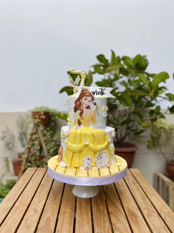 TORTA LA BELLA Y LA BESTIA