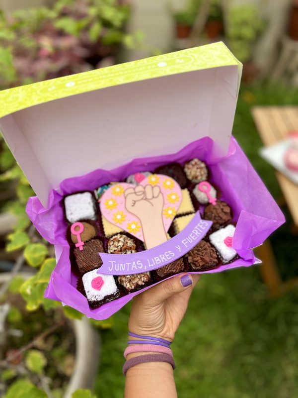 Mix Box Especial Día de la Mujer con Arte en Fondant