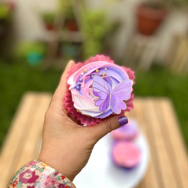 Encantadores Cupcakes de Buttercream con Detalles de Mariposa