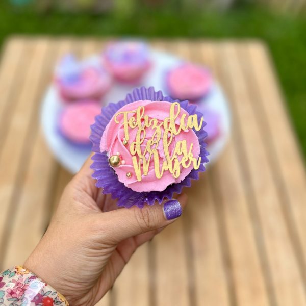 Encantadores Cupcakes de Buttercream con Detalles de Mariposa