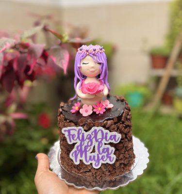 Mini Torta Trocitos Florecer: Delicia para Celebrar