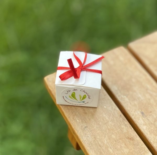 Cajita de Trufa con Mensaje Especial - Corazón de Dulzura