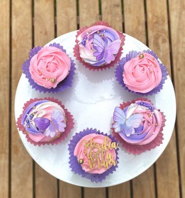 Encantadores Cupcakes de Buttercream con Detalles de Mariposa