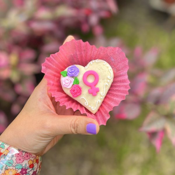 Alfajor Mujer: Dulce Homenaje al Empoderamiento Femenino