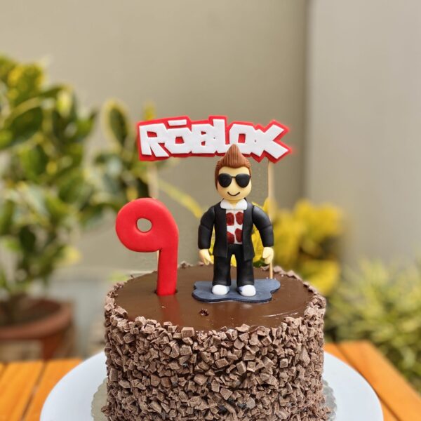 ¡Explora nuestra deliciosa colección de mini tortas decoradas con tus personajes de películas y series favoritas!