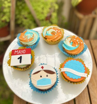 Pack Cupcakes Profesiones: una deliciosa y decorativa colección de cupcakes.