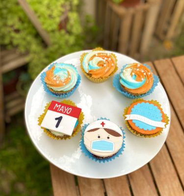 Pack Cupcakes Profesiones: una deliciosa y decorativa colección de cupcakes.