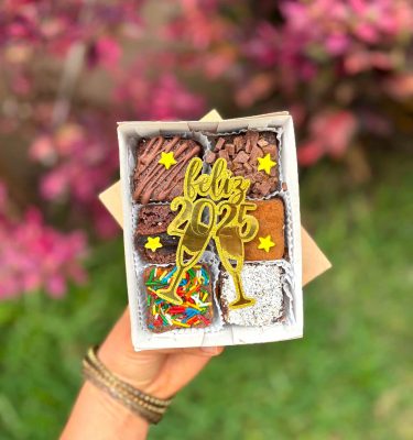 mini brownies feliz 2025