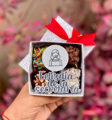 MINI FOUR SECRETARIA✨: Oficina feliz