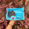 Dúo de galletas decoradas con temática gamer: una en forma de mando de PlayStation y otra con la frase “Papá Gamer”.
